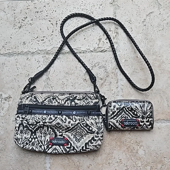 Saks Roots 2 in 1 Crossbody and Wallet with Rope Strap Bag - Picture 2 of 9